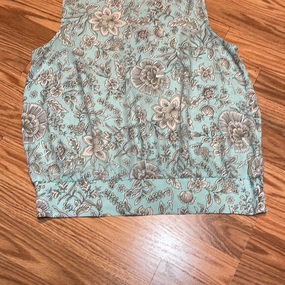 Aqua sleeveless Floral Blouse - Picture 3 of 5